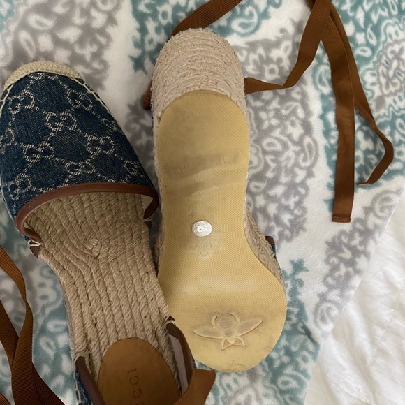 Authentic very gently used Gucci sandals. Only worn once. - Picture 3 of 5